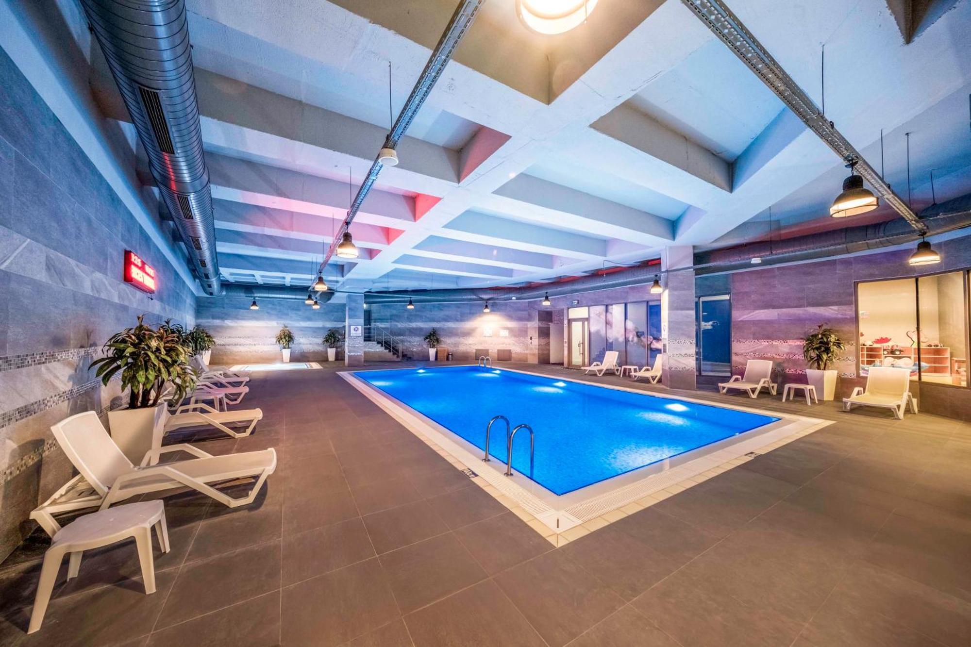 Radisson Residences Vadistanbul Exteriör bild