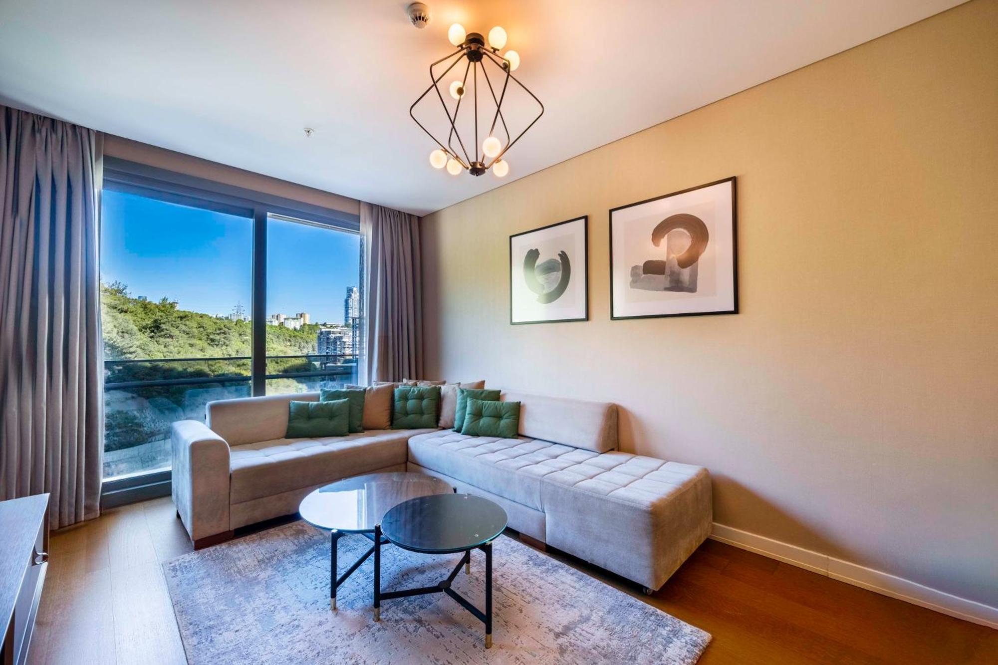 Radisson Residences Vadistanbul Exteriör bild