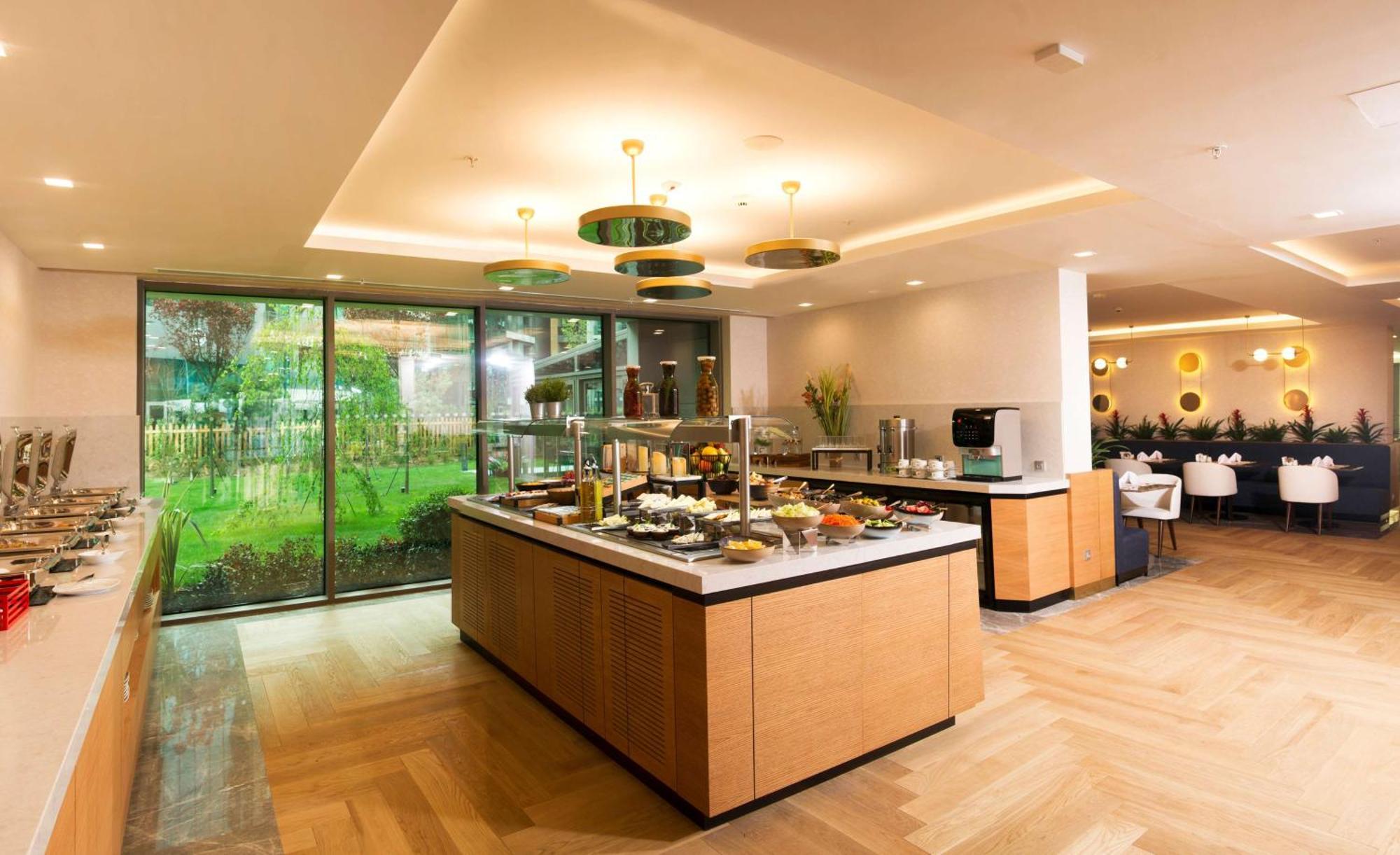 Radisson Residences Vadistanbul Exteriör bild